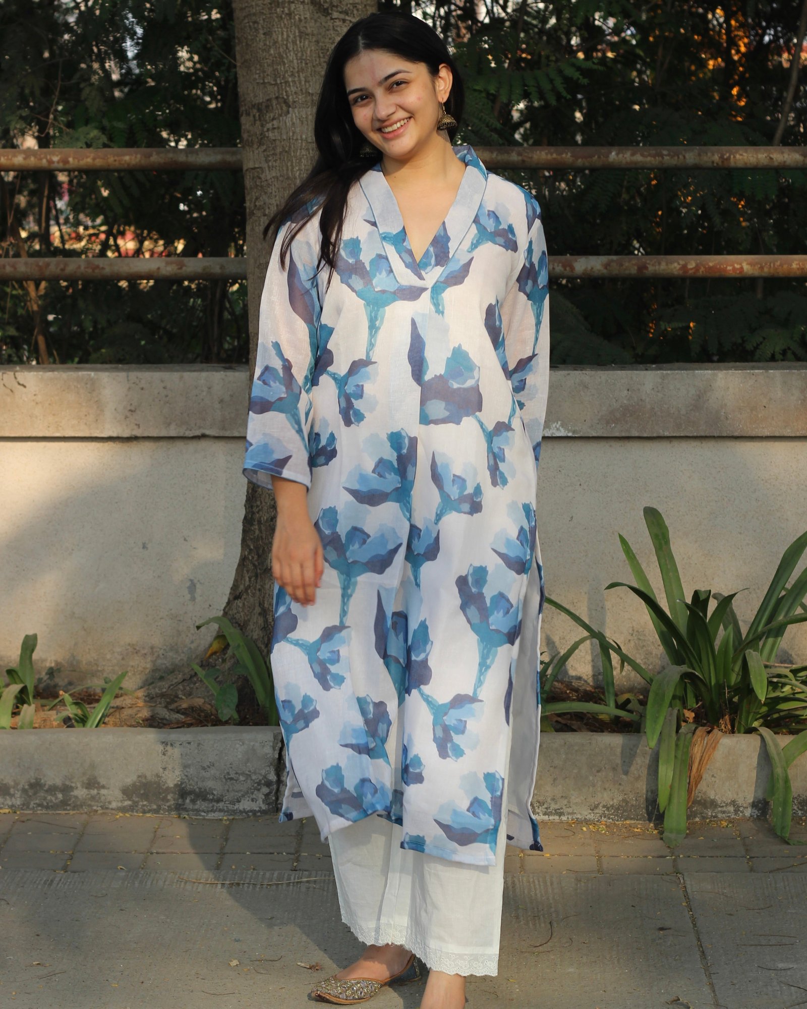 Fresh Floral White Linen kurta with lining