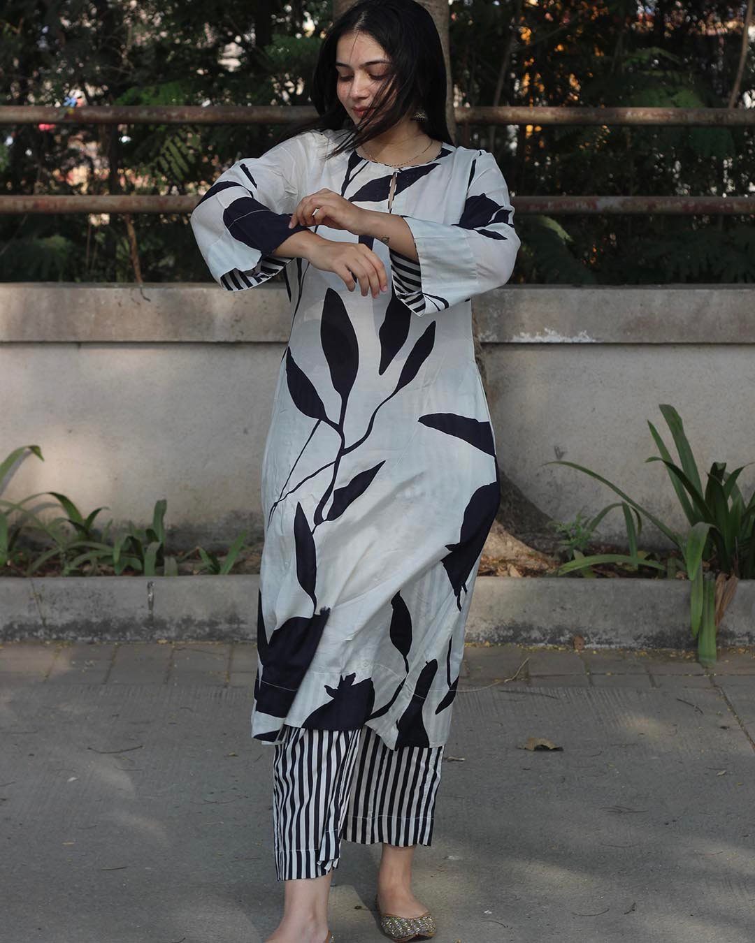 Bold contrast Pure cotton silk kurta set